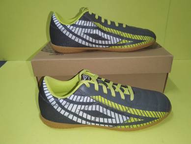 ITEM BARU_Kasut Sukan UMBRO size Grey Color 43eur
