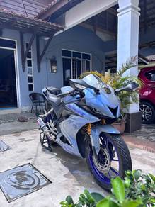 Yamaha R15