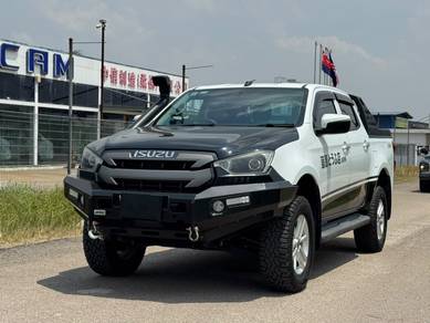 Isuzu D-Max STANDARD MT in Permas Jaya, JHR