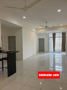 Condominium For Rent in Sierra East