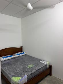 Room in Simpang Ampat, PNG