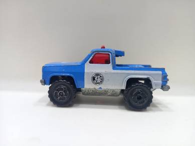 Vintage 1980s Majorette Chevrolet Blazer Tow Truck