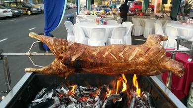 Kambing golek kambing bakar