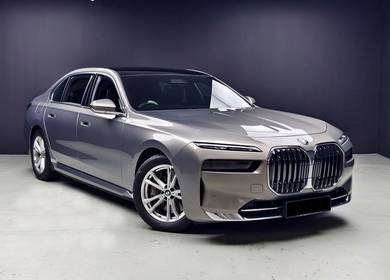 BMW 750i 50e xDRIVE M SPORT in Cheras, KUL