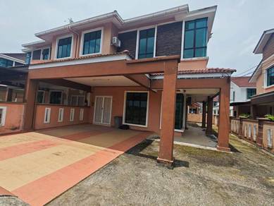 Semi-Detached House For Sale in Durian Tunggal,MLK