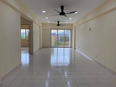 Condominium For Sale in Bintang Mas