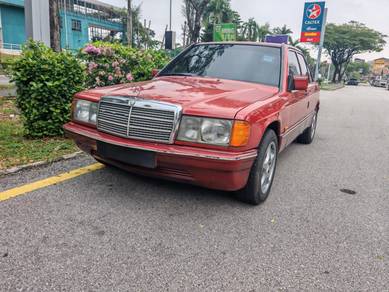 Mercedes Benz 190E E in Bandar Utama, SGR