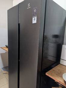 BRAND NEW - Electrolux 505L Peti Sejuk ESE5100B-B