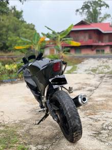 Yamaha R15