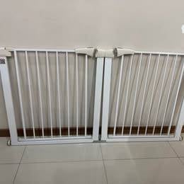 141cm Pagar Keselamatan Bayi / Baby Safety Gate (T