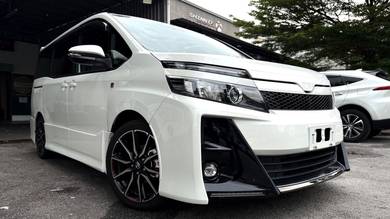 Toyota Voxy ZS in Petaling Jaya, SGR