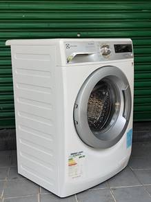Electrotlux front load hot washer 7-kg mesin basuh