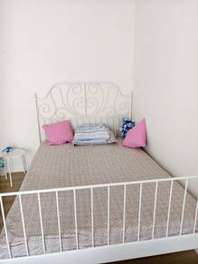 Brand-new beds and mattresses