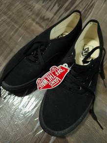 VANS Black Shoes UK7