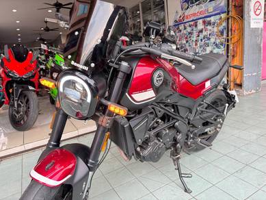 Benelli Leoncino 250