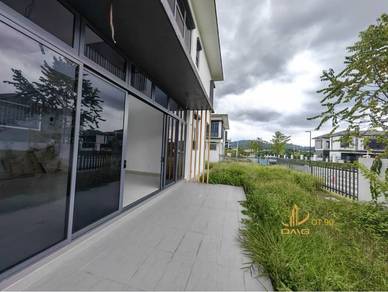 Semi-Detached House For Sale in Setia Alam,SGR