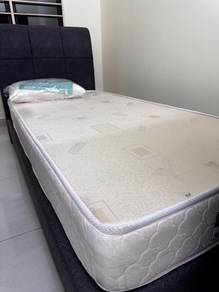Bed and divan set