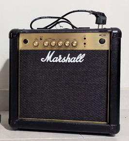 Marshall MG15 guitar amp