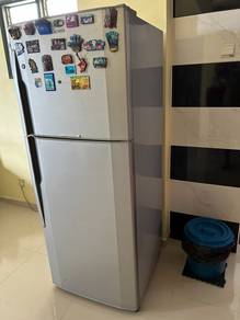 Hitachi 365L Fridge - Quick Sale RM189 Must Go!