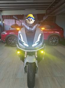 Honda ADV 350