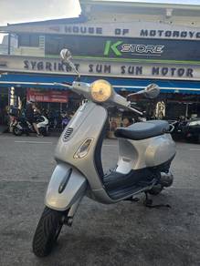 Vespa LT 150
