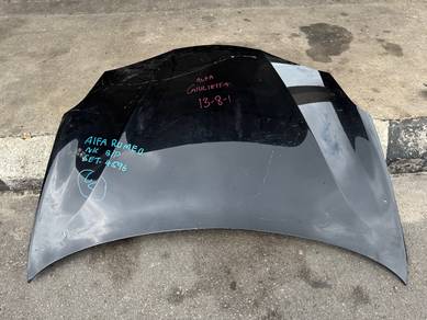 No 13-8-1 Alfa Romeo Giulietta Front Bonnet