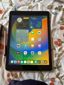 Ipad 5th generation pre-owned