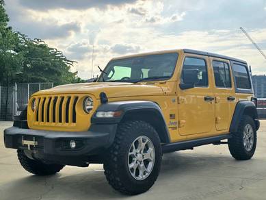 2020 Jeep Wrangler UNLIMITED SAHARA