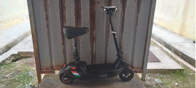 Want to sell electric scuter (used only 1 month) 