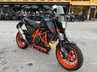 KTM 690 Duke R