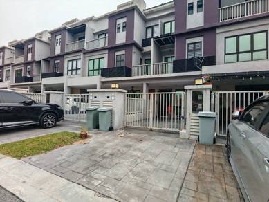 Townhouse For Sale in Bangi,SGR