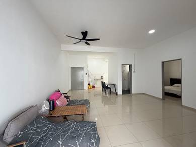 Condominium For Rent in Damai Vista