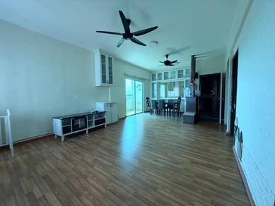 Apartment For Sale in Bayu Puteri 3
