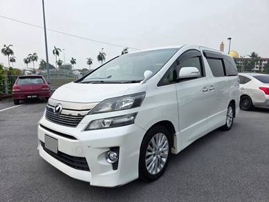 Toyota Vellfire Z in Seri Kembangan, SGR