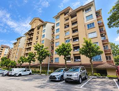 Condominium For Sale in Paradesa Tropica