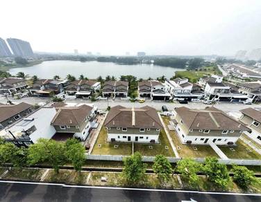 Semi-Detached House For Sale in Puchong,SGR