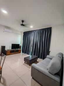Condominium For Rent in Royale Infinity