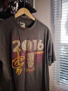 Adidas t-shirt