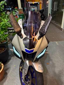 Yamaha R15
