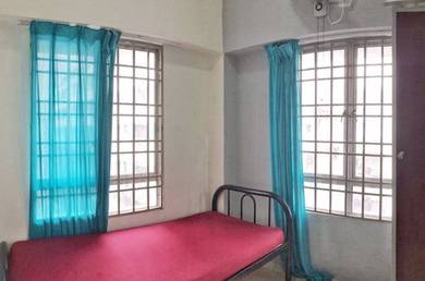Room in Shah Alam, SGR
