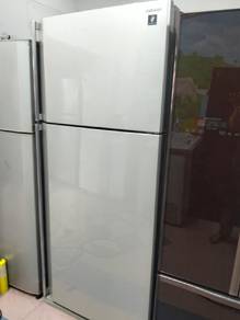 peti ais Sharp 600 litar sekli hantar 