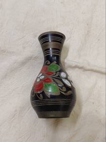 brass vase