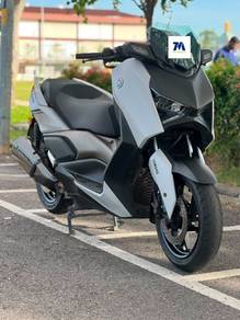 Yamaha XMAX