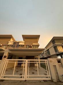 Semi-Detached House For Rent in Setia Alam,SGR