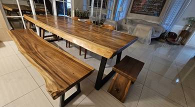 Meja Makan Solid Wood Premium