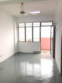 Flat For Rent in Desa Mentari Flat (Block 8)