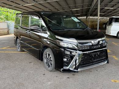 Toyota Voxy ZS KIRAMEKI III in Taman Tun Dr Ismail, KUL