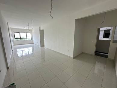 Condominium For Sale in Seri Kembangan,SGR