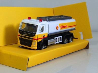 CCA 1-72 Volvo FM Shell Oil Tanker VOLVO Truck