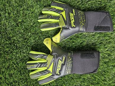 PGS Pro Goalkeeper Glove / Sarung Tangan Keeper